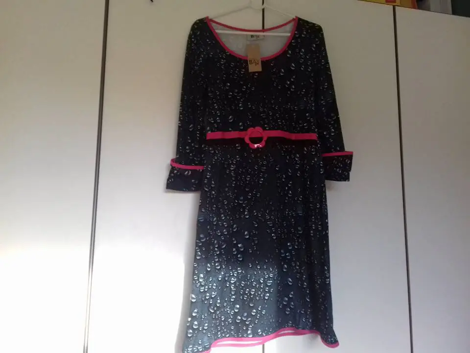 Køb Frk Bay kjole i størrelse af Mia Wittendorf på Reshopper · Shop secondhand til børn, mor og bolig