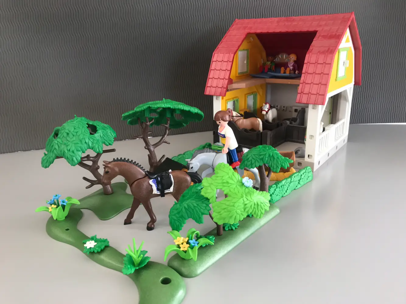 Køb Playmobil af Mette på Reshopper · Shop børn, mor og bolig