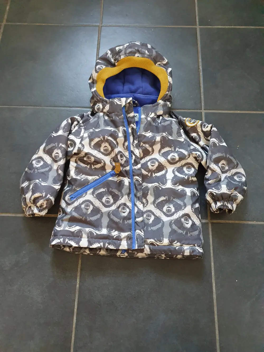 kanal Topmøde Accor Køb Racoon Outdoor Vinterjakke/jakke i størrelse 98 af Ane på Reshopper ·  Shop secondhand til børn, mor og bolig