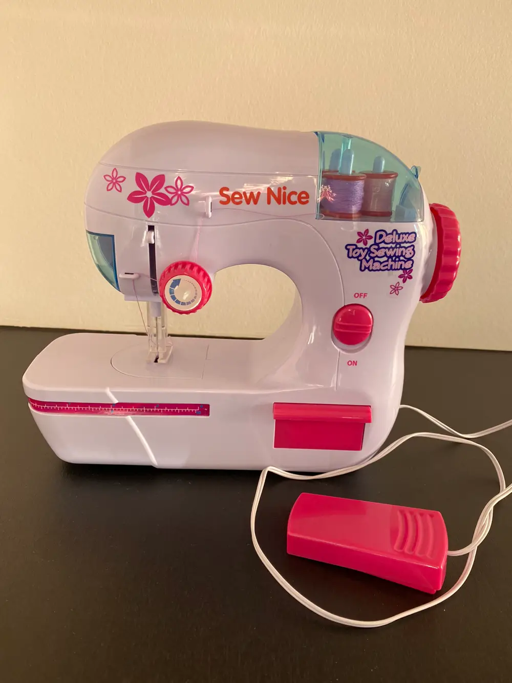 Sew Nice Symaskine af Ann-Dorthe på Reshopper Shop secondhand til børn, mor og bolig