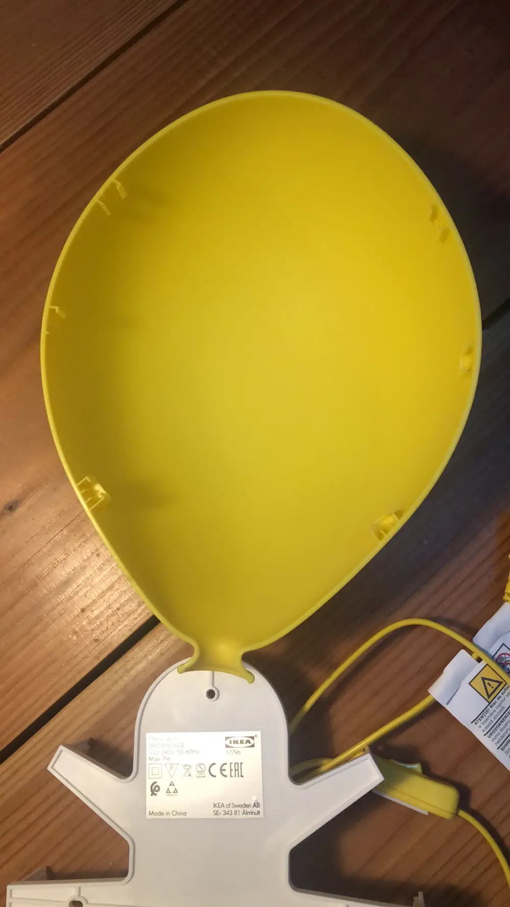 Regnbue Dempsey Bowling Køb IKEA Lampe ballon af Jane på Reshopper · Shop secondhand til børn, mor  og bolig