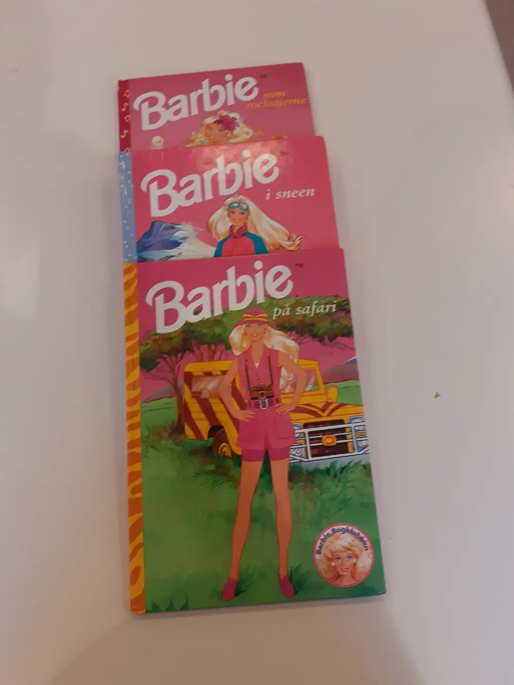 Køb 3 Barbie af BARNETS Amager på · Shop secondhand til børn, mor og bolig
