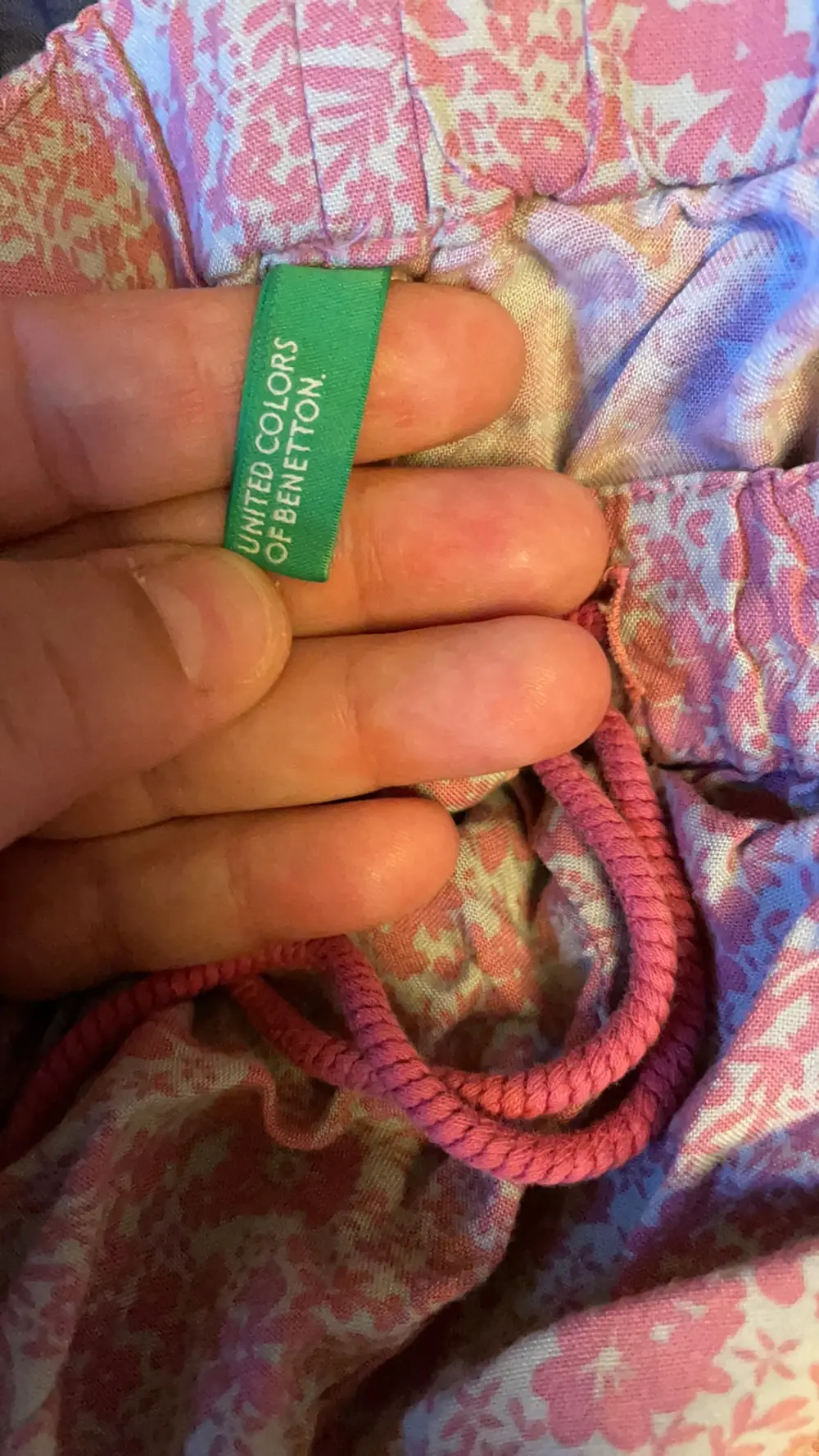 Blå Vittig ært Køb Benetton Bukser i størrelse 104 af Tanja på Reshopper · Shop secondhand  til børn, mor og bolig