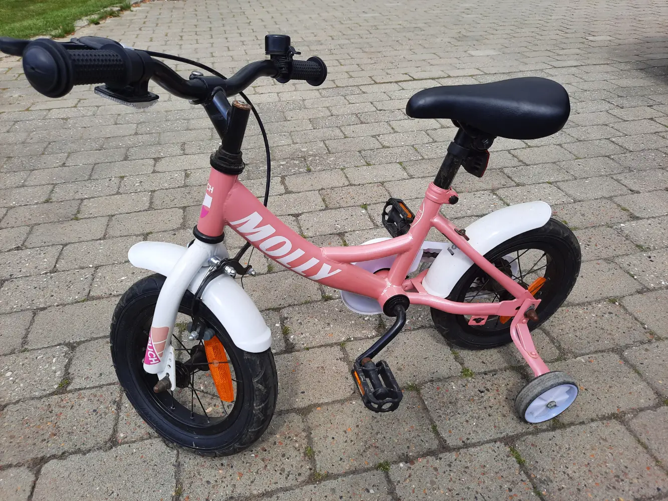 Køb Puch Cykel i størrelse 12" af Kristina Reshopper · Shop secondhand til børn, mor bolig