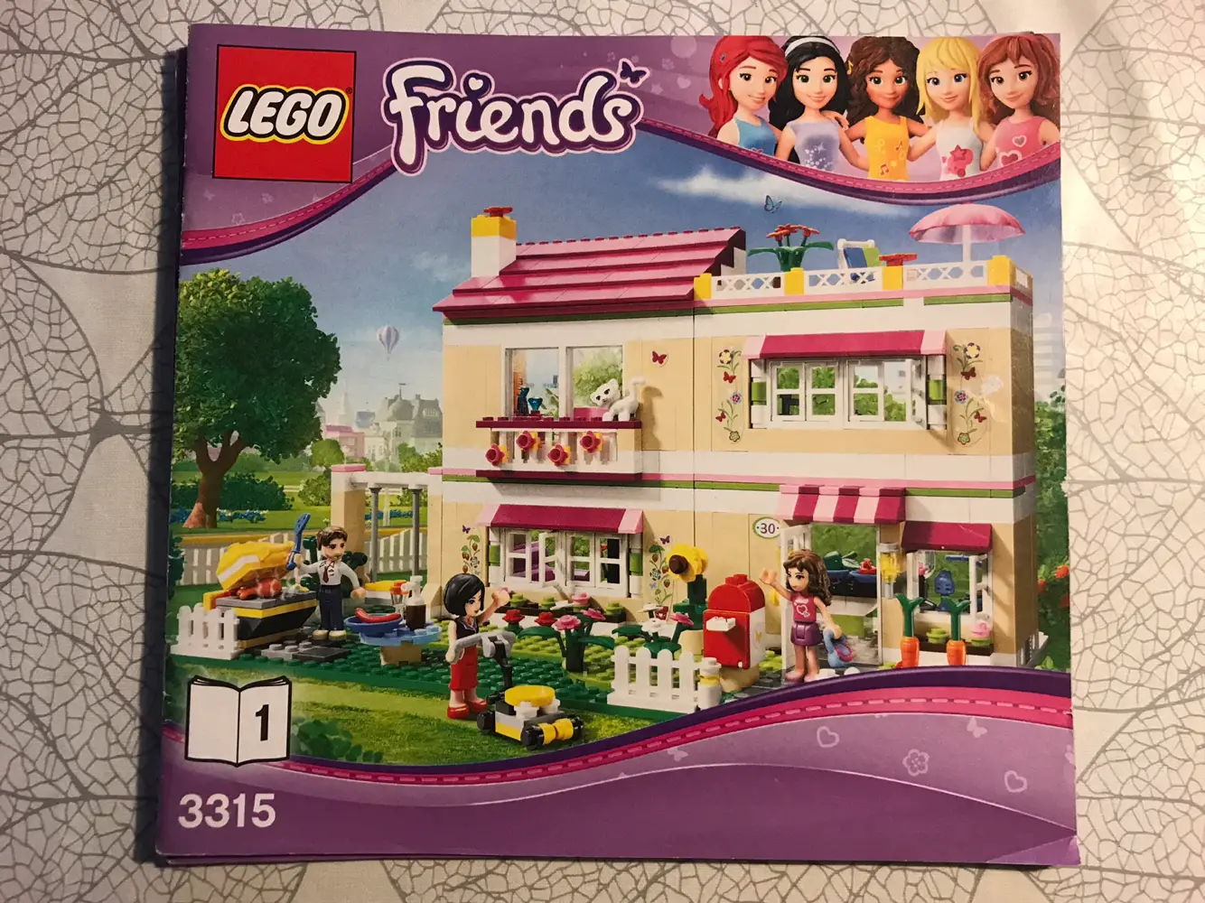 Køb LEGO Friends Olivias villa - af Anja på Reshopper · Shop secondhand til børn, mor og bolig