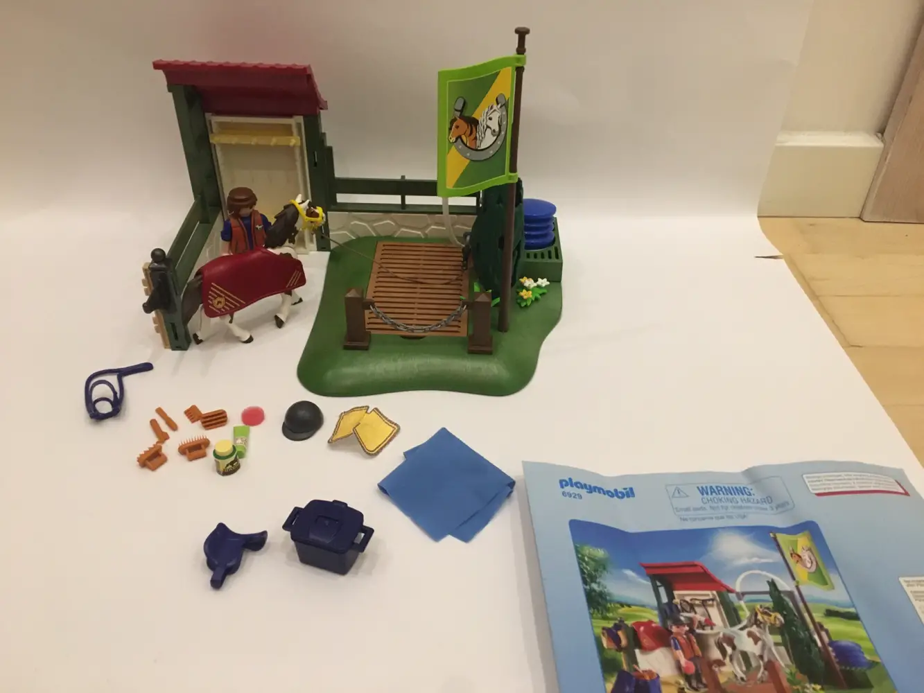 Køb Playmobil Vaskeplads til heste af Helle på Reshopper · Shop secondhand til mor og bolig