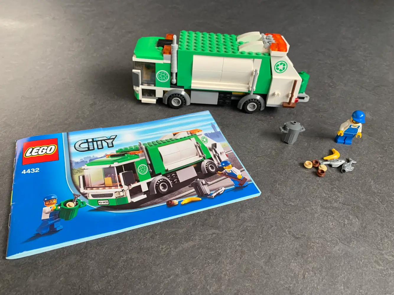 Køb Lego City skraldebil 4432 af Anders på Reshopper · Shop secondhand til børn, mor og bolig