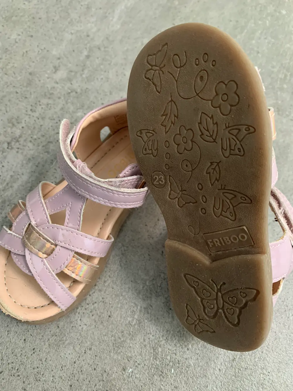Køb Friboo Ballerina sko størrelse 23 af Katerina på · Shop secondhand til børn, mor og bolig
