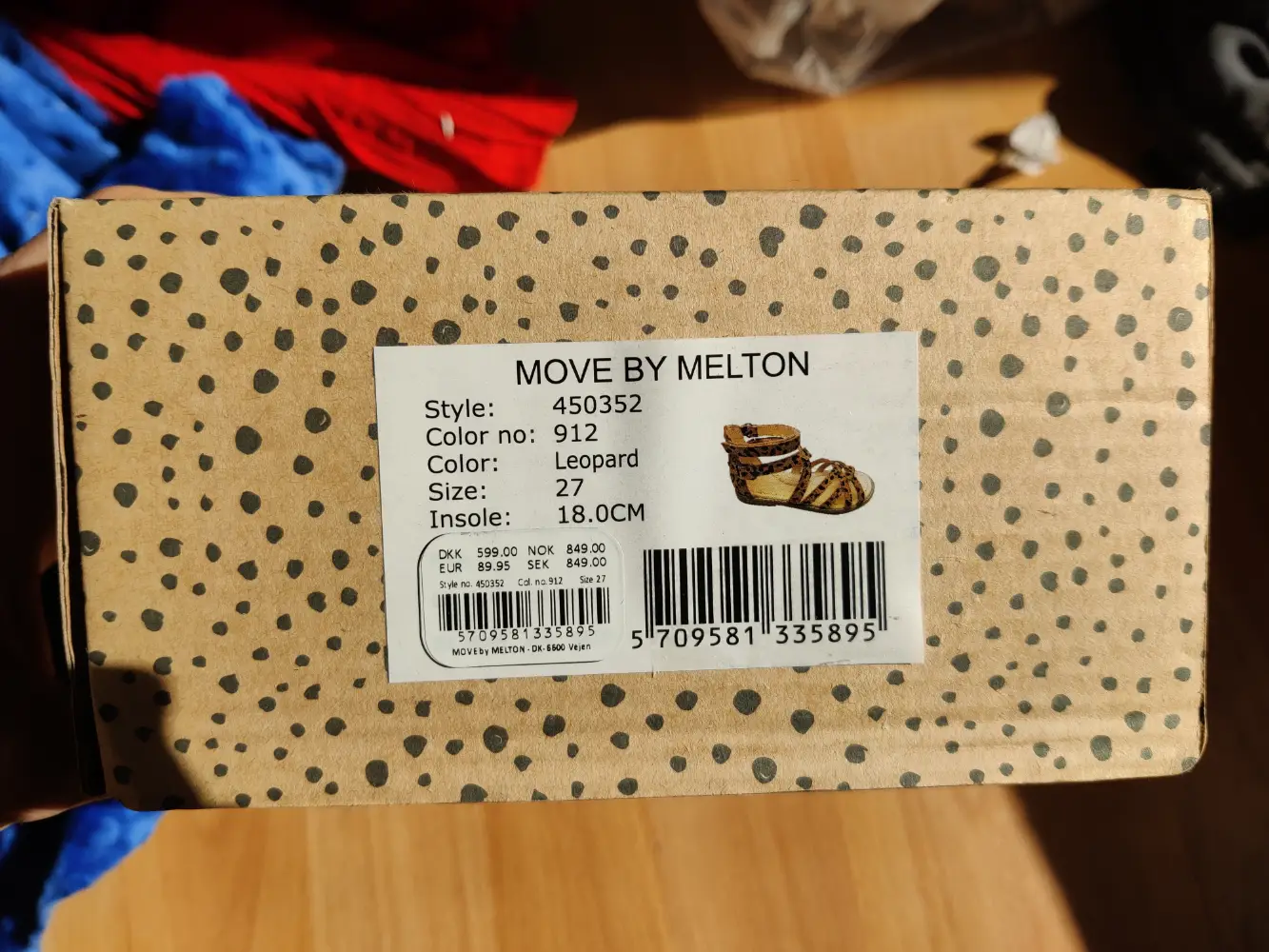 annoncere Røg shabby Køb Move by Melton Nye sandaler i størrelse 27 af Judit på Reshopper · Shop  secondhand til børn, mor og bolig