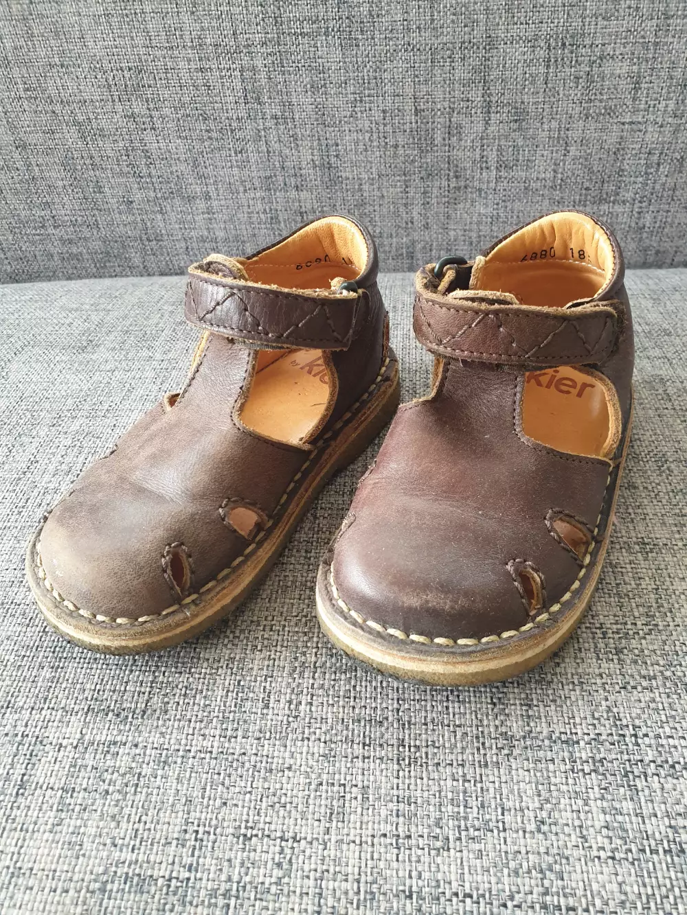 Køb byKier Sandaler i størrelse 23 af Camilla på Reshopper · Shop secondhand til børn, mor bolig