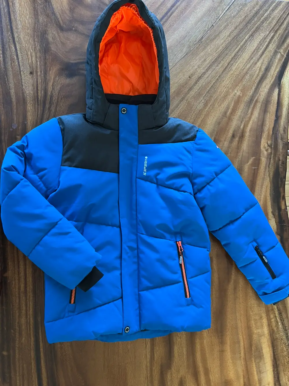 Køb ICEPEAK Vinterjakke i størrelse 140 af Tania på Reshopper · Shop til børn, mor og bolig