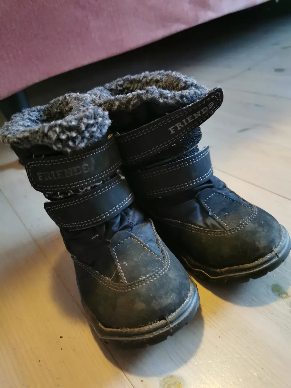 lægemidlet Glatte Information Køb Friends Tex vinterstøvler i størrelse 24 af Maria på Reshopper · Shop  secondhand til børn, mor og bolig