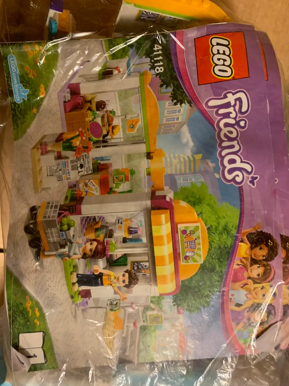 Køb LEGO Friends Heartlake Kæledyrscenter af Anja på · Shop secondhand børn, og bolig