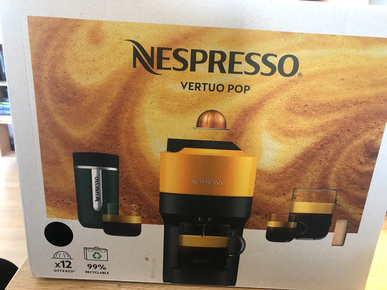 Pil Fruity Forbavselse Køb Nespresso Vertuo kaffemaskine af Rebekah på Reshopper · Shop secondhand  til børn, mor og bolig