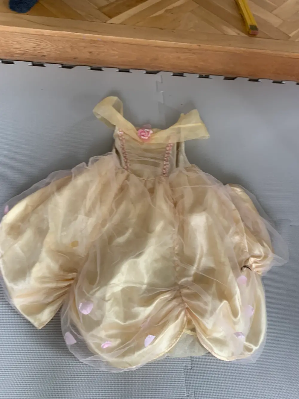 Disney Askepot kjole i størrelse af på Reshopper · Shop secondhand til børn, mor og