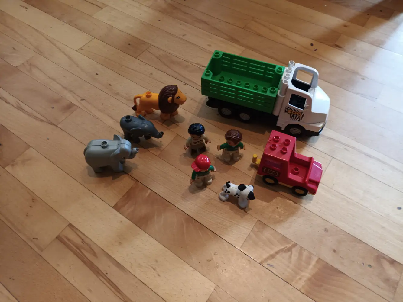 patron Dyrt weekend Køb Lego Duplo ZOO af Kirsten på Reshopper · Shop secondhand til børn, mor  og bolig