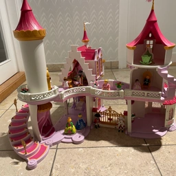 Playmobil D'occasion Référence 5142, Pièces Et Accessoires En Très Bon état - Lot De Jouets Pour Enfants