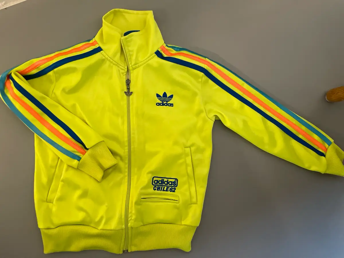 Køb adidas Zip hoodie fra Lise P på Reshopper